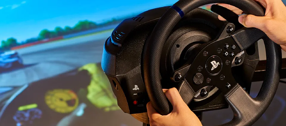 T300 RS GT key features — dual-belt drive, brushless motor, H.E.A.R.T magnetic sensors